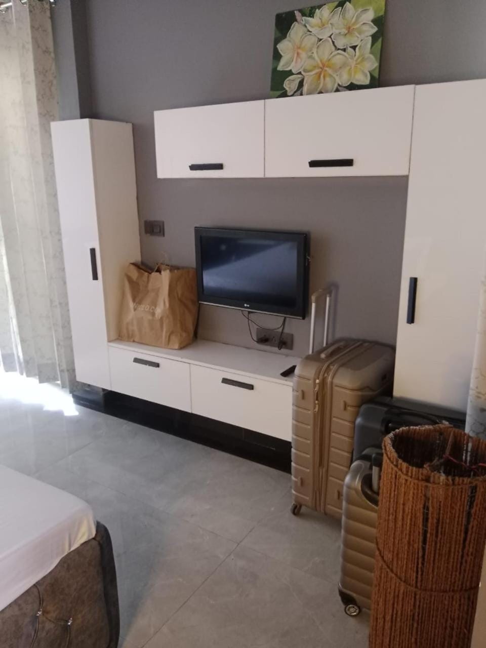 Luxury apartment Apartment in Noida