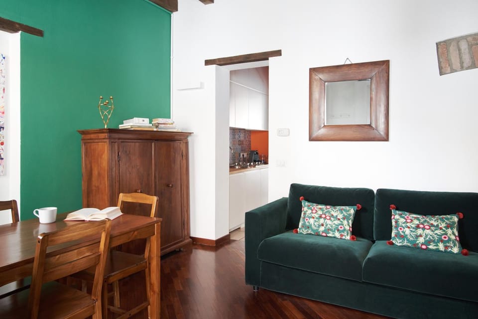 Kitchen or kitchenette, Living room