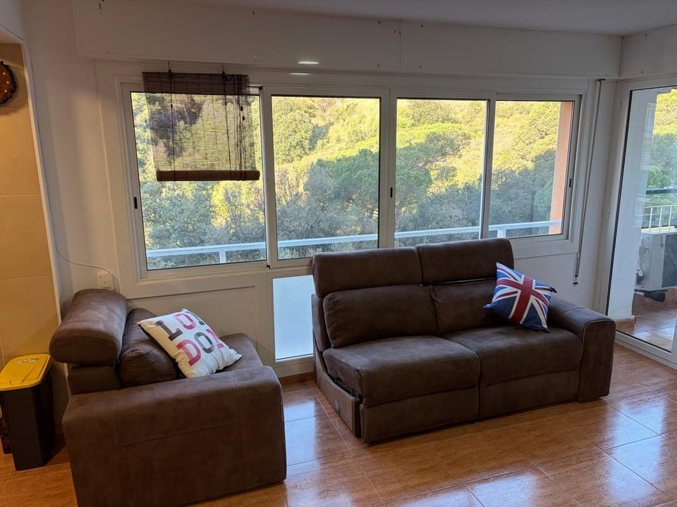 Flat with birdsongs & character! Apartment in Calella