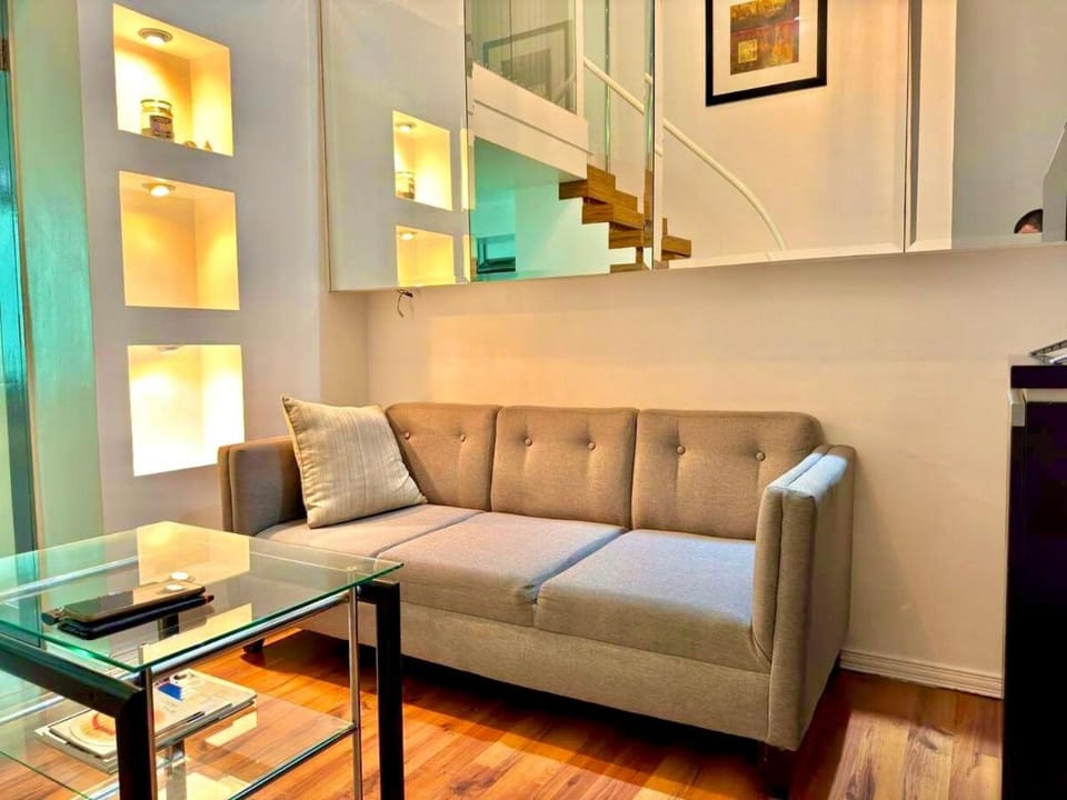 Entire Condo loft in Mandaluyong Apartment in Mandaluyong