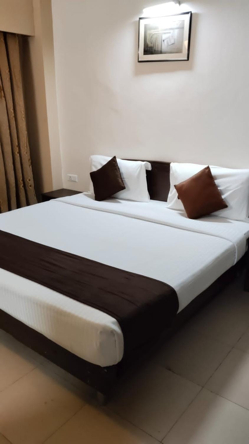 The Hotel Royal Plaza Koyambedu Hotel in Tamil Nadu