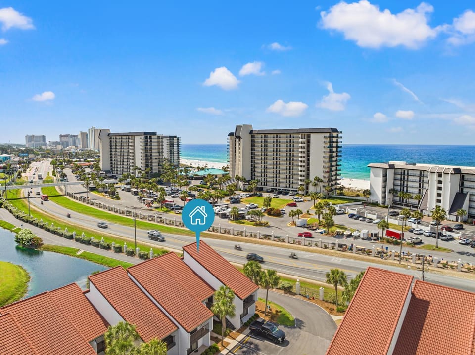 One More Round! 3BR 3BA Sleeps 10! 11 Pools! Golf Courses! Tennis Courts! House in Panama City Beach