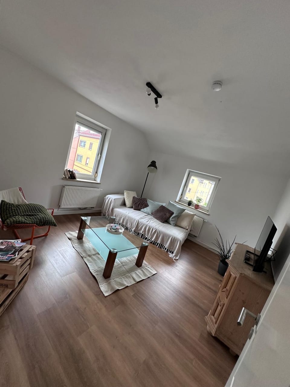 TV and multimedia, Living room, Photo of the whole room, Seating area