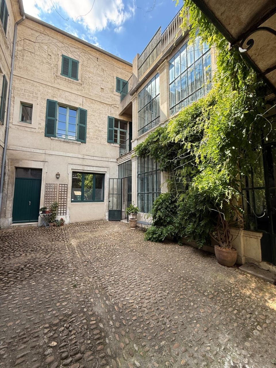 Inner courtyard view