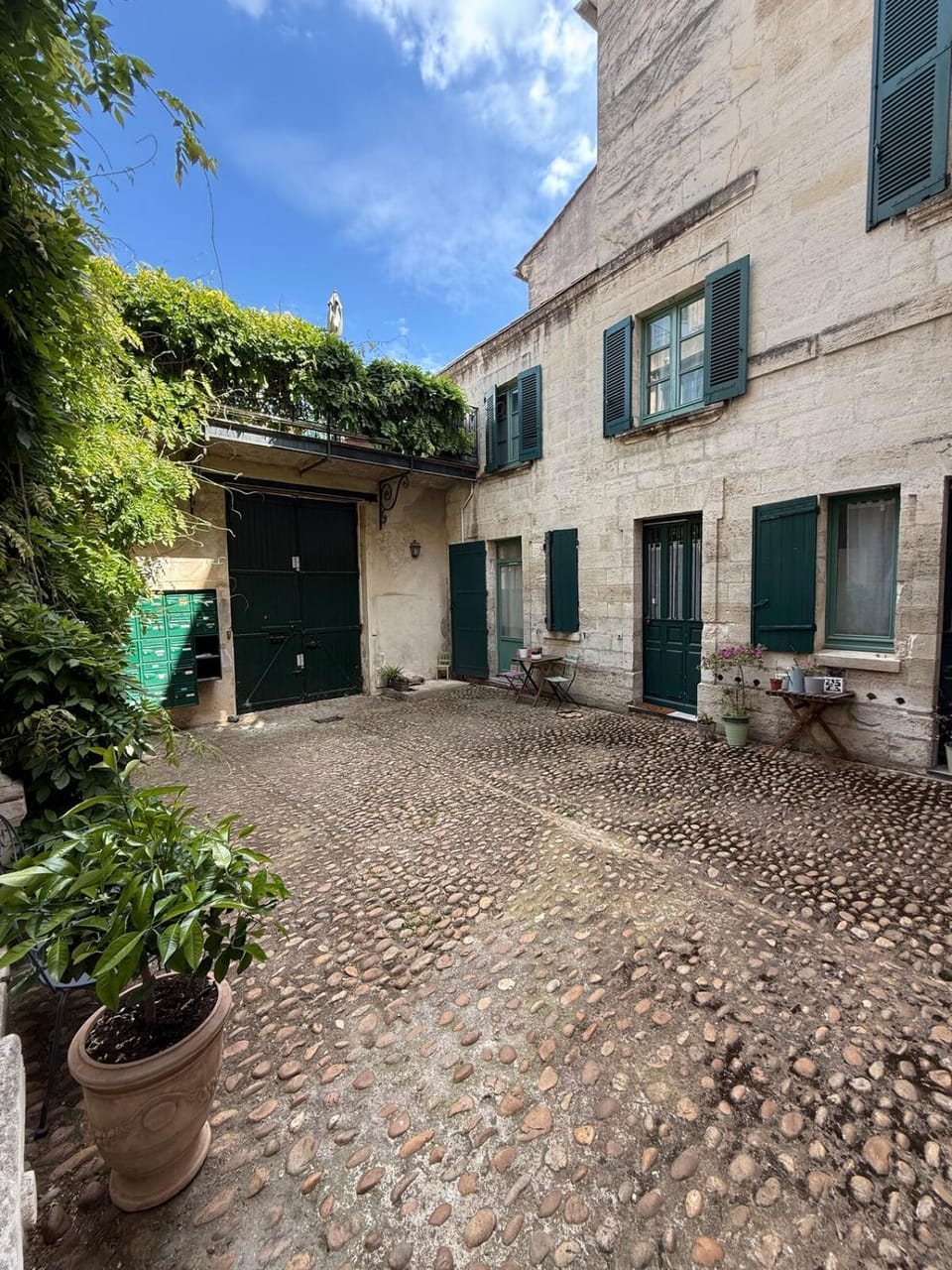 Inner courtyard view