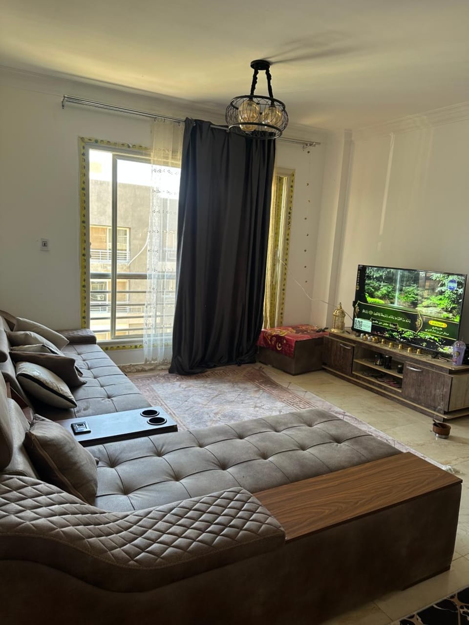 TV and multimedia, Seating area, Bedroom