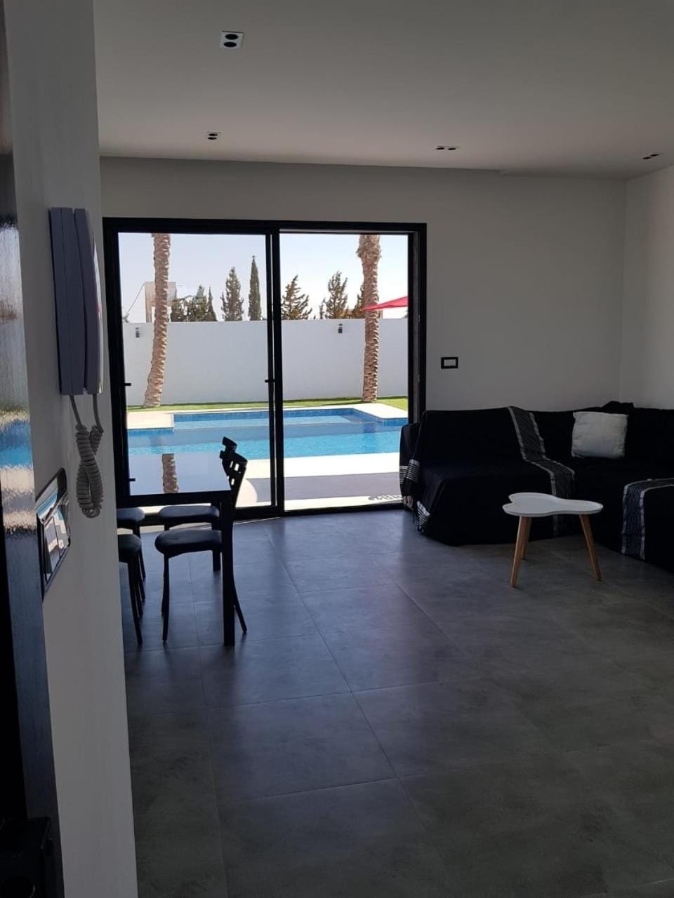 Living room, Pool view
