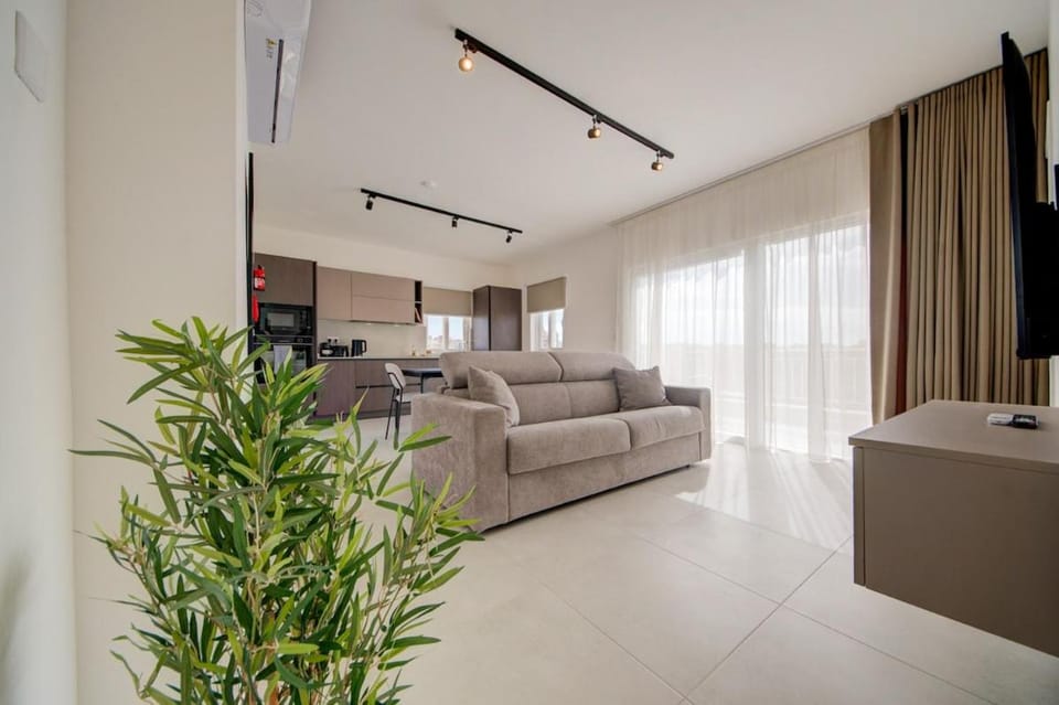 The Valley Collection - A25 - with Private hot tub Apartment in Malta