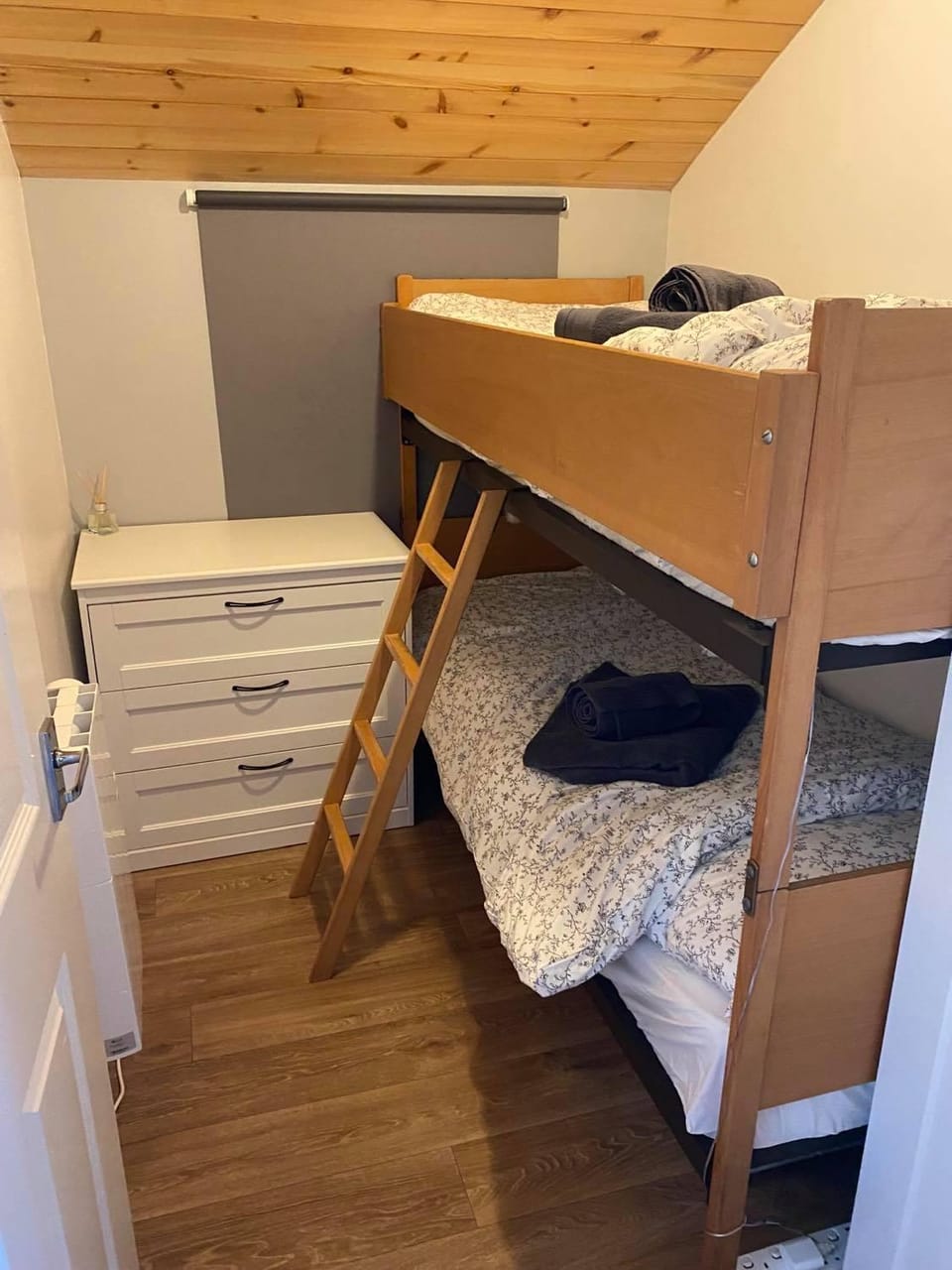 Lovely lodge in Pembrokeshire with Wi-Fi House in Amroth