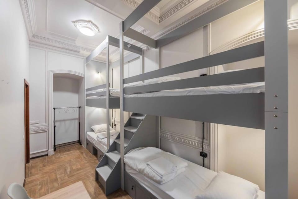 bunk bed