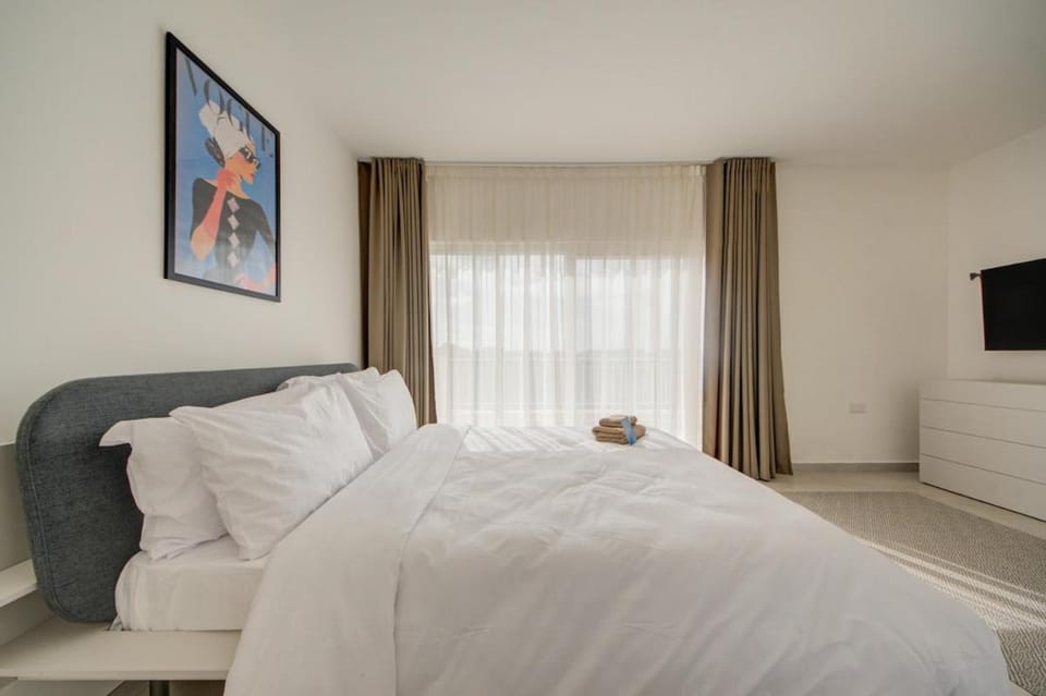 The Valley Collection - B26 - with Private hot tub Apartment in Malta