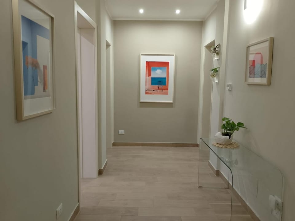 Lobby or reception, Decorative detail