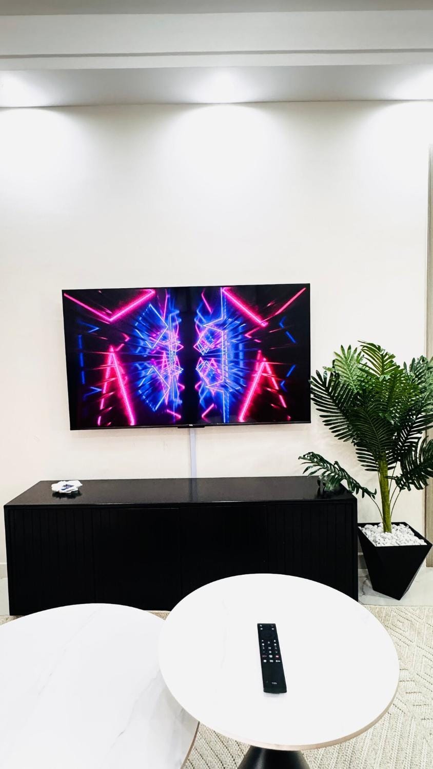 TV and multimedia, Evening entertainment