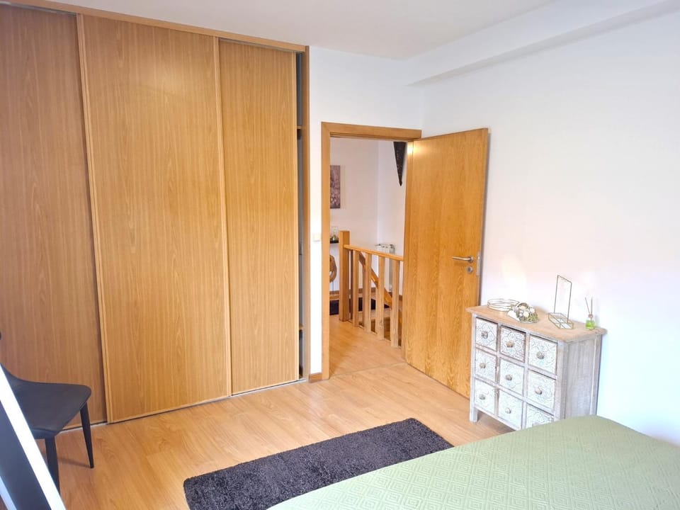 Bed, Bedroom, wardrobe