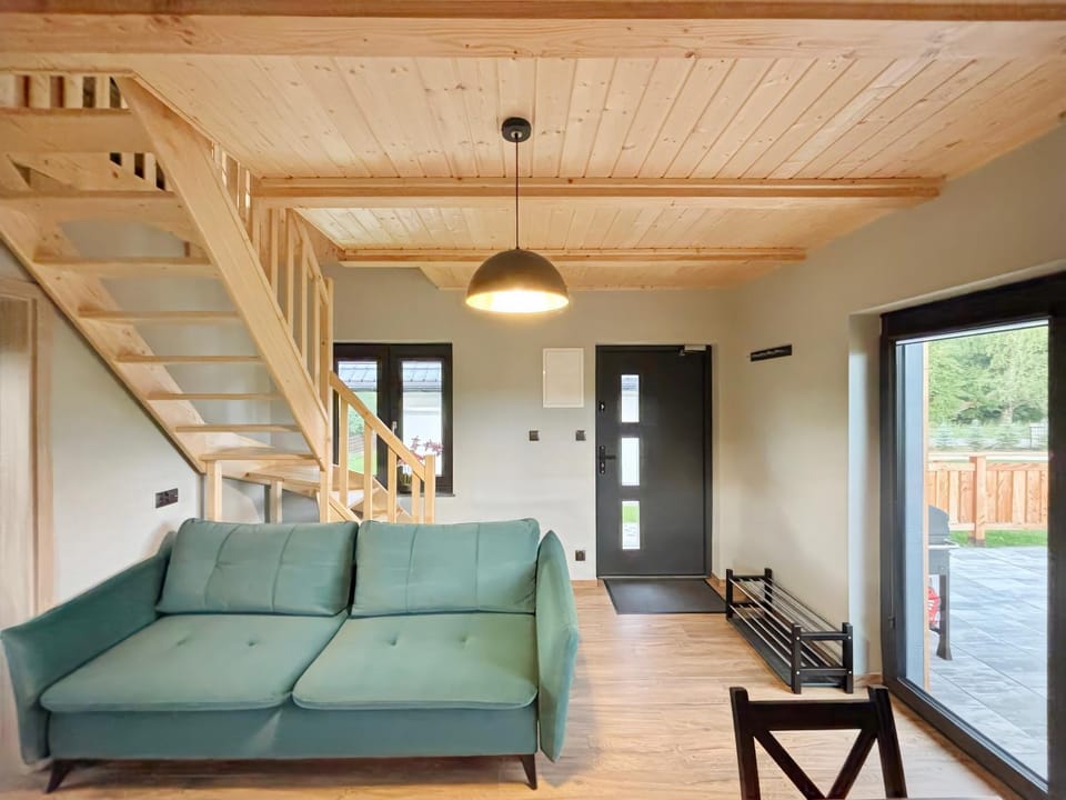 Living room, Photo of the whole room