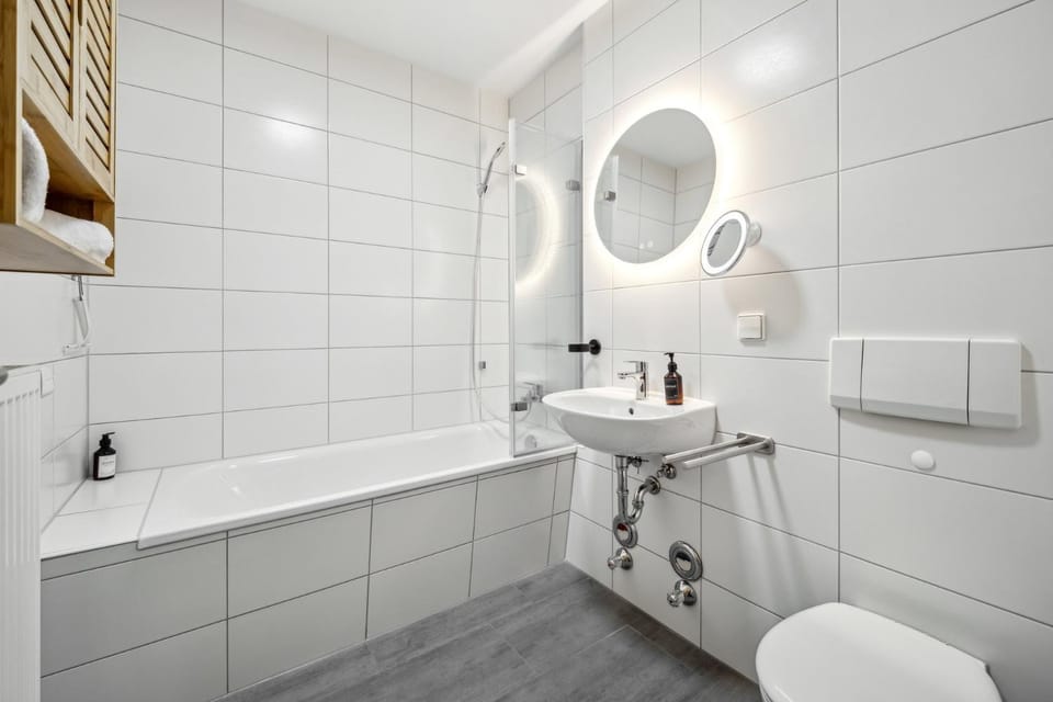 Toilet, Bathroom, Bath, towels