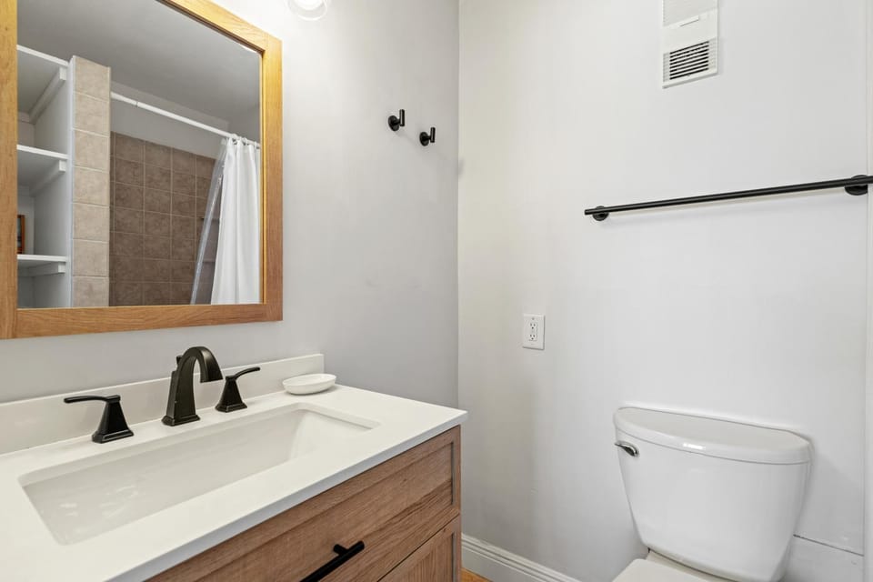 Toilet, Bathroom