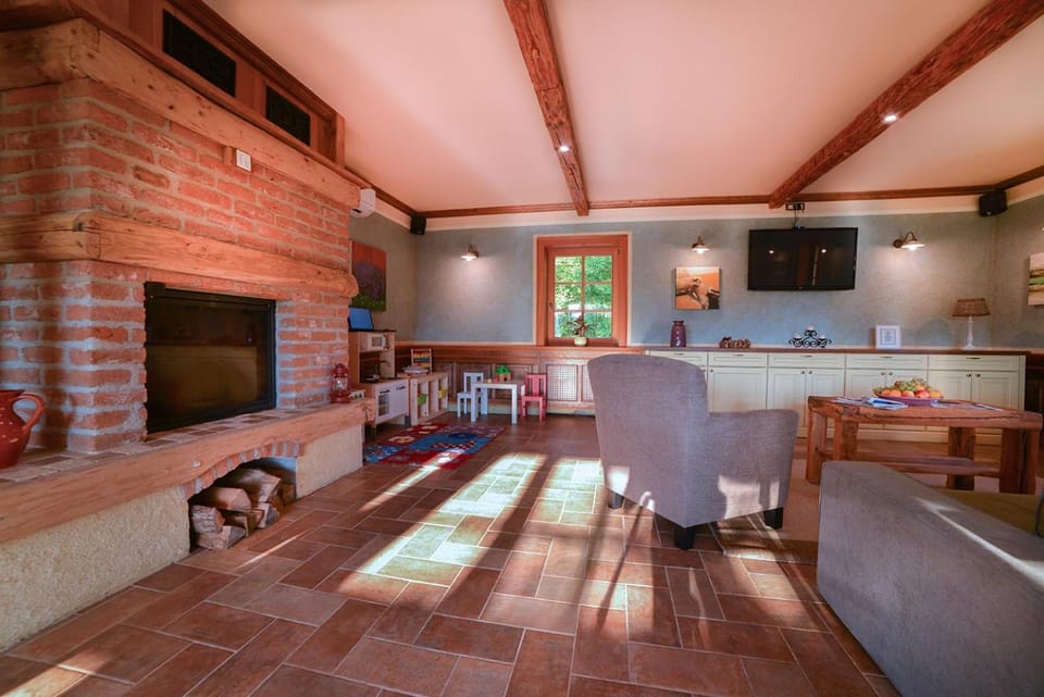 Communal lounge/ TV room, Children play ground