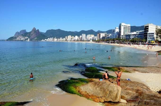 Apartamento rústico na Orla do Leme Apartment in Rio de Janeiro