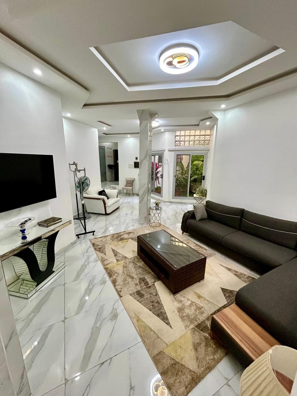Communal lounge/ TV room, TV and multimedia, Living room, Seating area