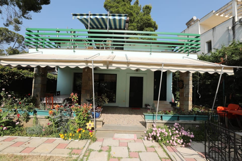Apartments by Elmar Villa at Sunset Bay Apartment in Tirana County, Albania