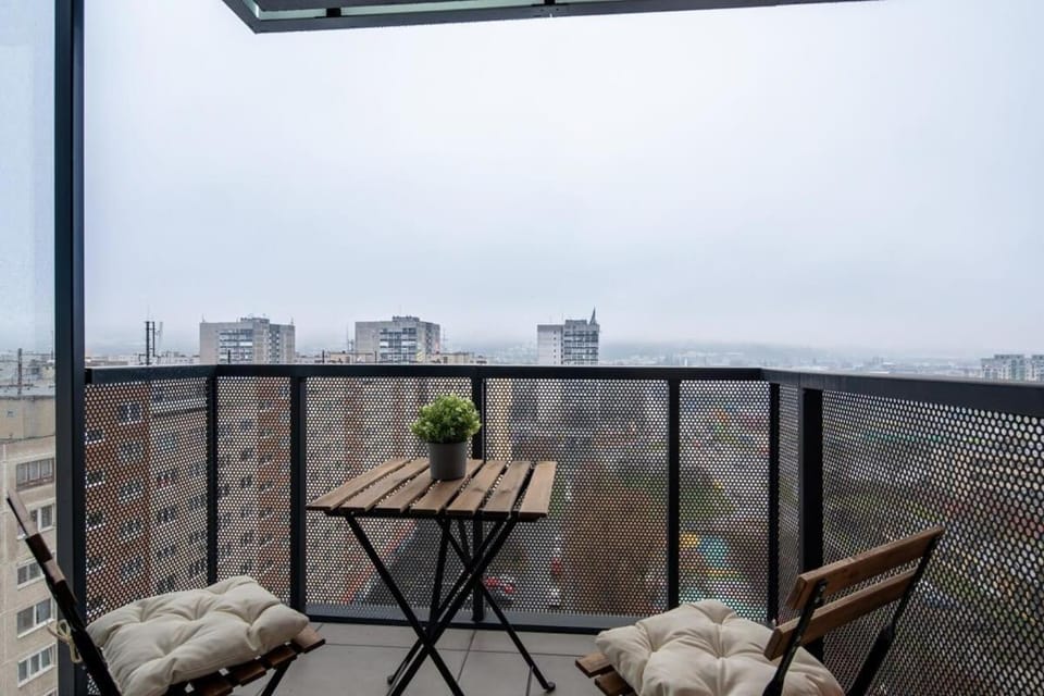 Super View - Balcony - New - At River Apartment in Budapest