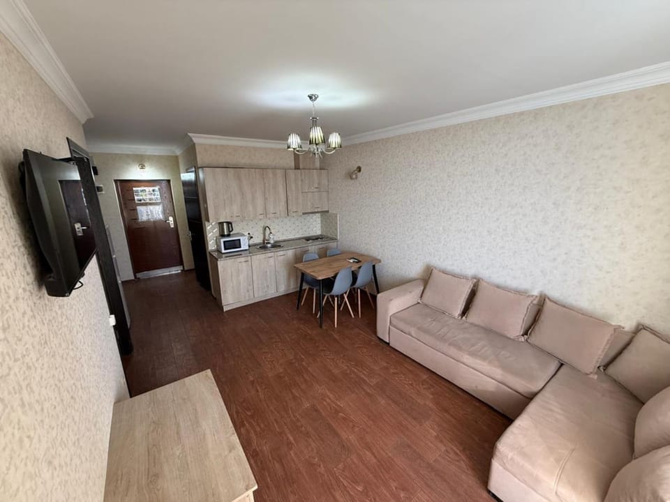 TV and multimedia, Kitchen or kitchenette, Seating area, Dining area