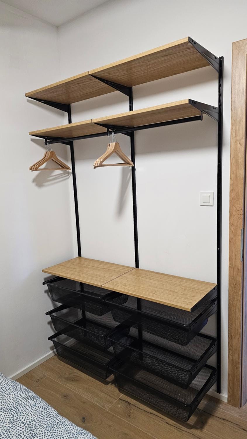 Bedroom, furniture