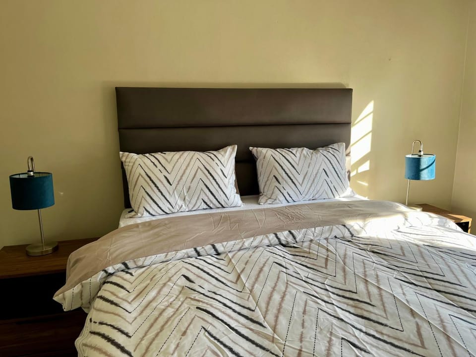 Bed, Bedroom, towels, wardrobe