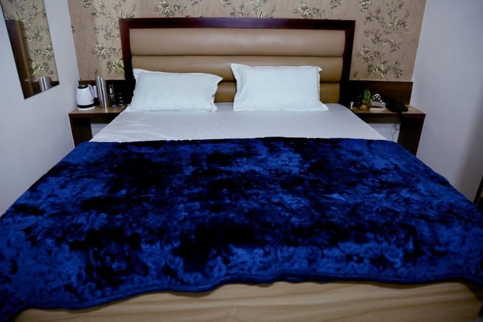 Hotel Q victoria palace #tajmahal corridor & hotel lane Vacation rental in Agra