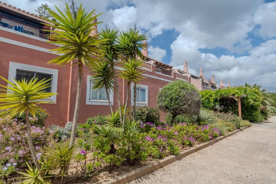 Ocean View with Private Terrace House in Luz