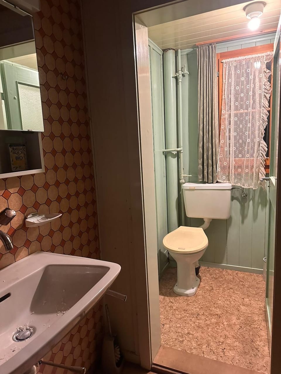 Toilet