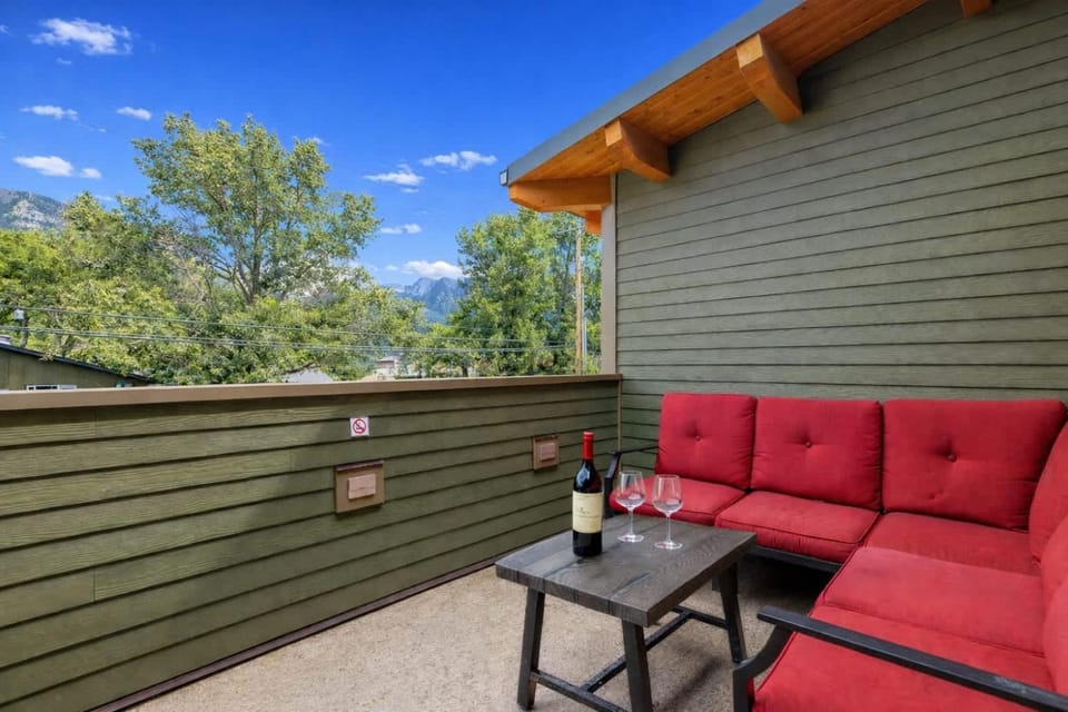 Patio, Day, View (from property/room), Balcony/Terrace, Seating area