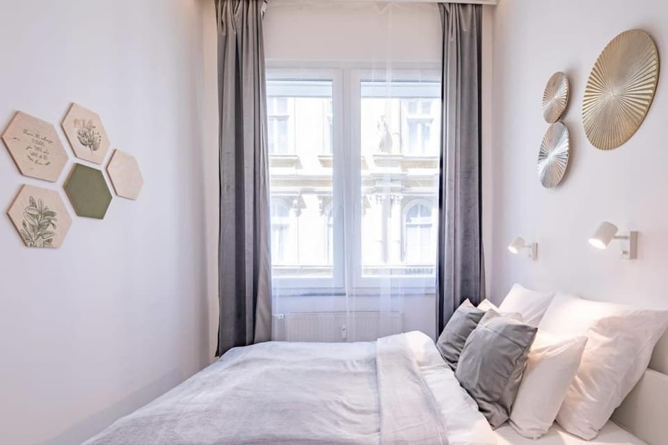 Super Central - NEW - Comfy Studio Apartment in Budapest