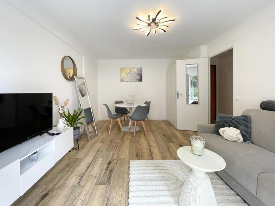 Charmant studio proche mer Apartment in Roquebrune-Cap-Martin