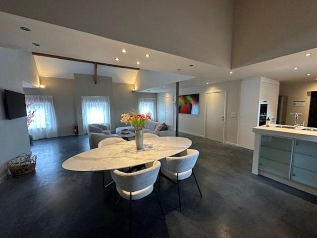 Luxe Duplex te Koningshooikt Apartment in Flanders