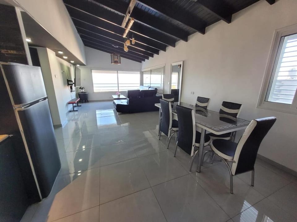 TV and multimedia, Kitchen or kitchenette, Living room, Dining area, minibar