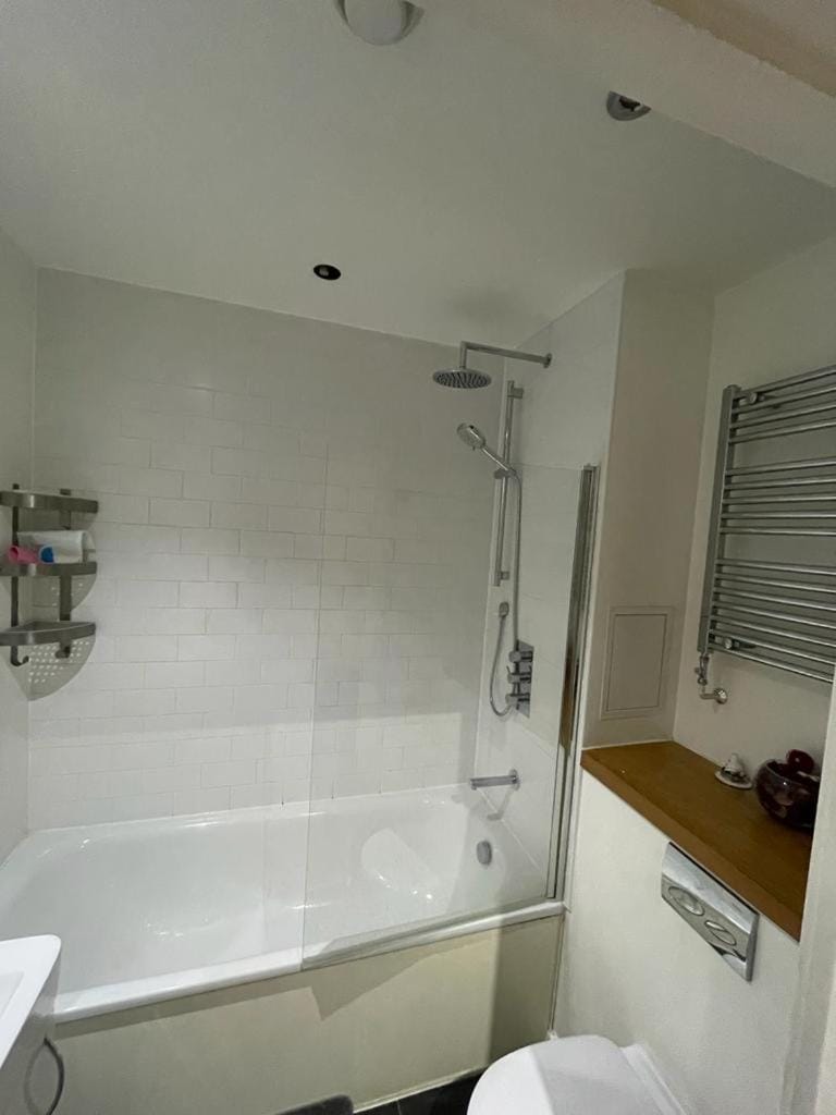 Shower, Bathroom, Bath, towels