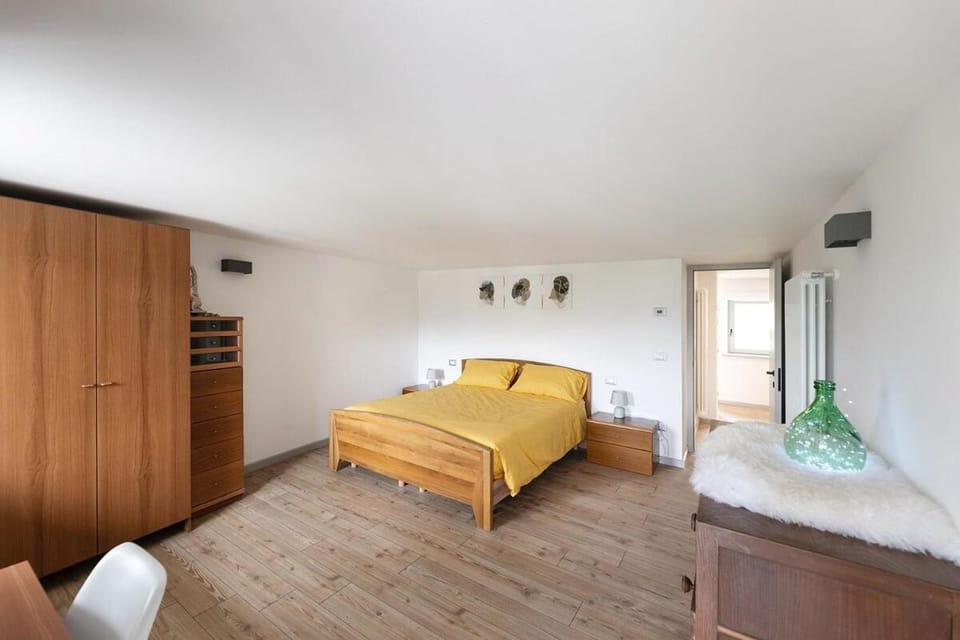 Bed, Photo of the whole room, Bedroom, wardrobe