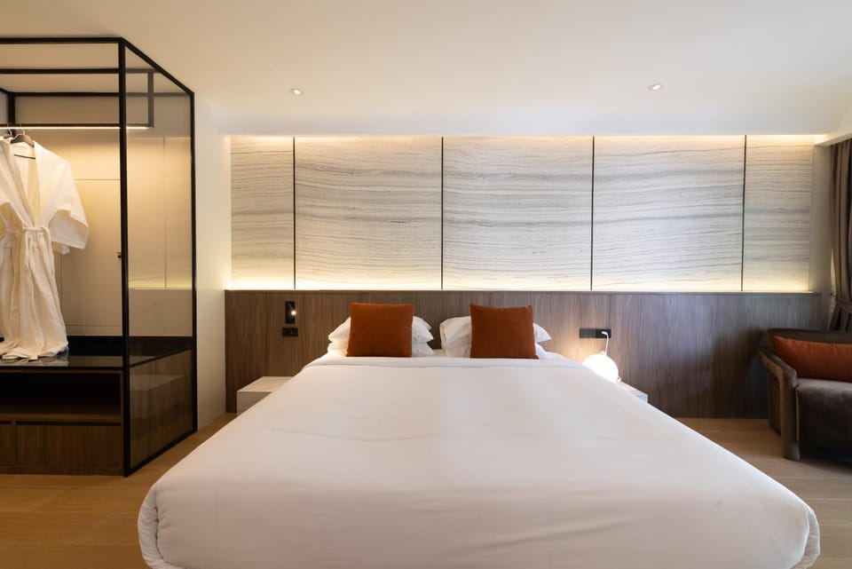 Bed, Bedroom, wardrobe