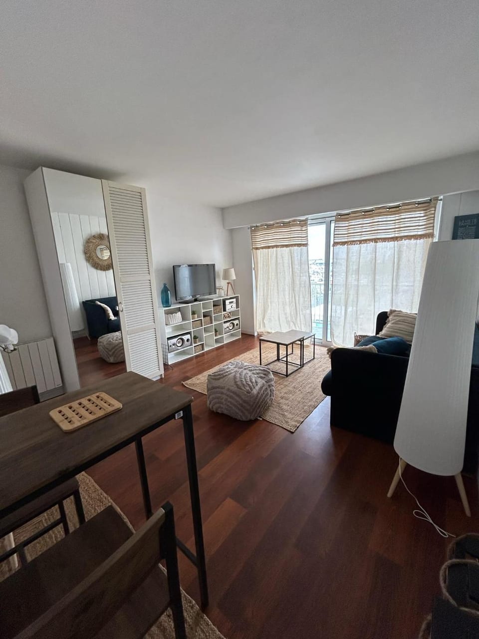 Living room, Bedroom