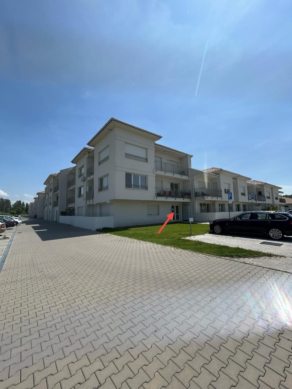 Property building, Facade/entrance