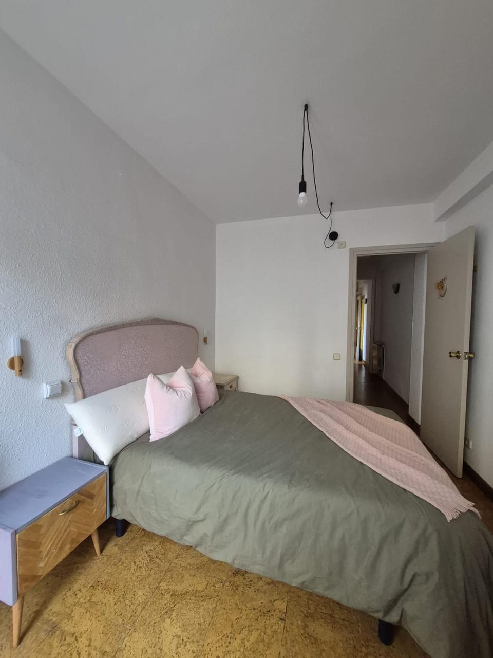 Bed, Balcony/Terrace, heating