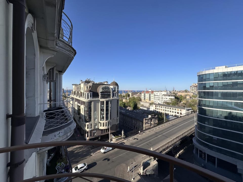 City view, Street view, Parking