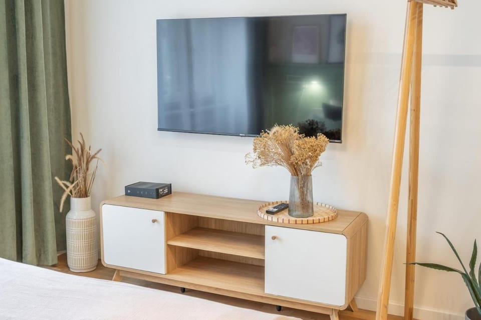 2BR APT with Park & Museum View - Prague 1 - Elevator - Self Check-In Apartment in Prague