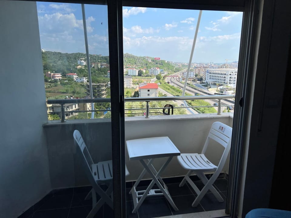 Natural landscape, View (from property/room), Balcony/Terrace, Living room, Mountain view