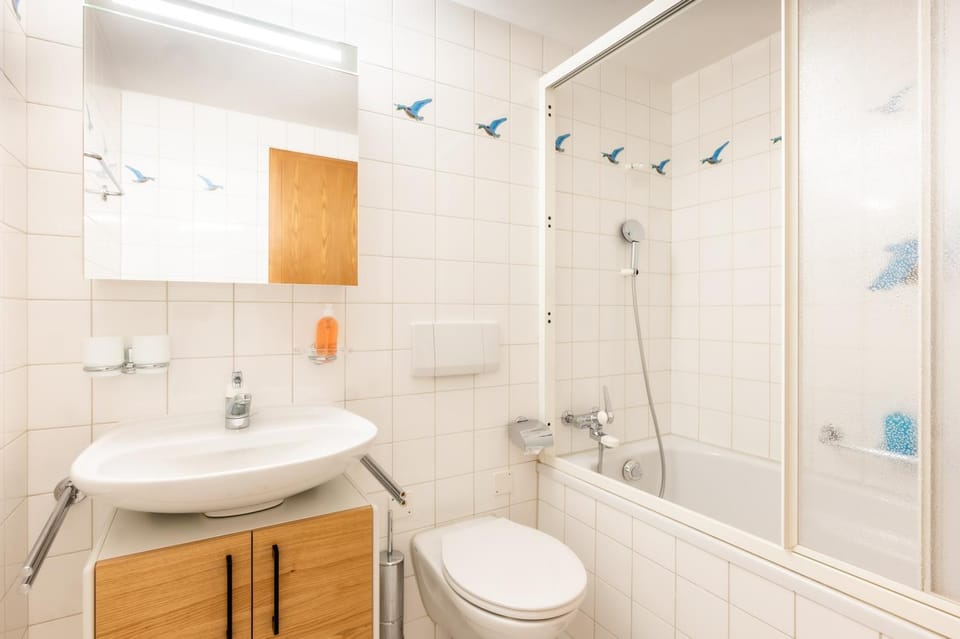 Bathroom, Bath