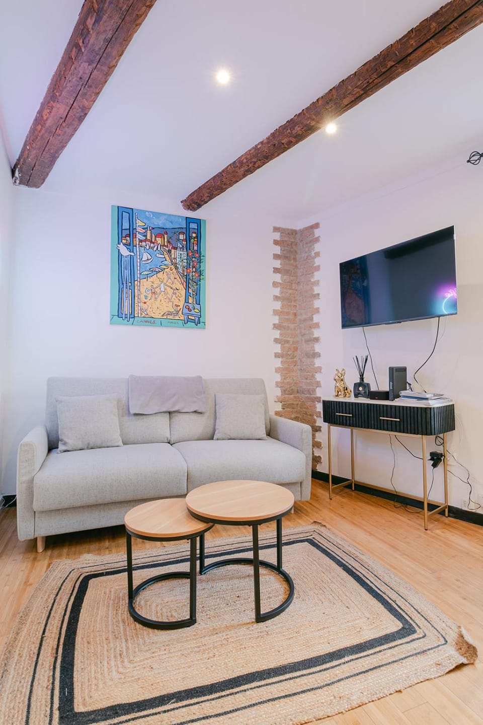 TV and multimedia, Living room, Seating area