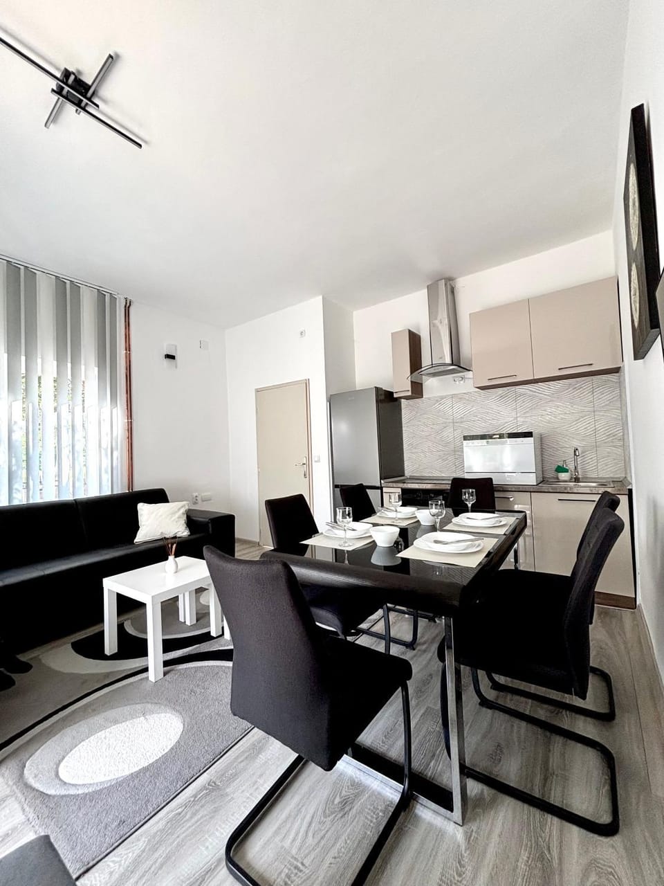 Living room, Dining area