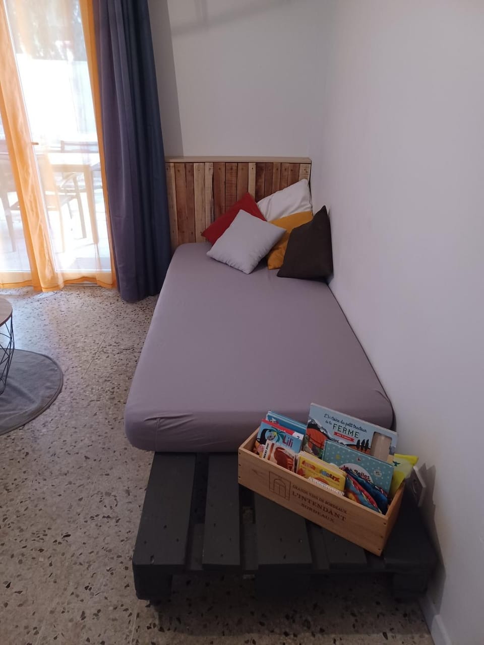 Bed, Living room, Seating area